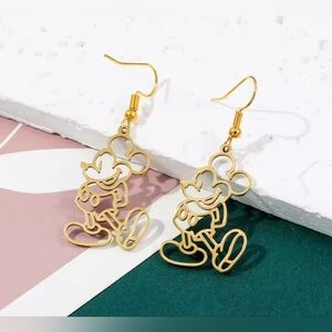 Nwot Gold Tone  Mickey Mouse Earrings